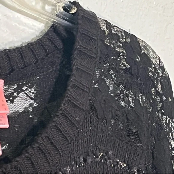 DOLLED UP by Fang Cute & Sexy Black Sweater w/Lace & Metallic Details Size S - Picture 6 of 10